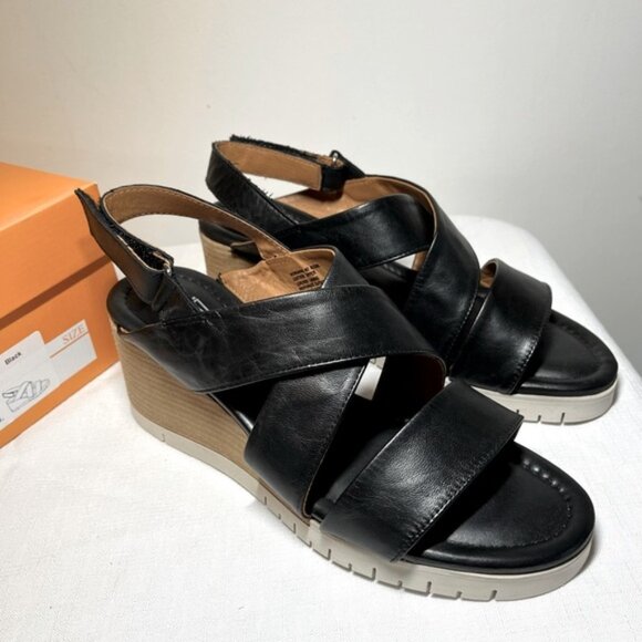 New MIZ MOOZ Black Leather Wedge Sandals Size 9 or 40 - Picture 1 of 7